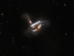«Хаббл» сделал снимок «бурного трио» галактик