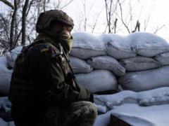 Украинские чиновники отправятся на линию фронта по решению Зеленского