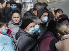 Евакуйовані з ОРДЛО майже дві доби в автобусах без їжі та сну, – Денисова