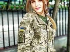 В боях за Украину погибла первая украинская женщина-летчик Наталья Пераков