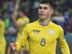 Малиновський, Ребров та інші українські гравці закордоном зібрали 600 тисяч євро на допомогу ЗСУ