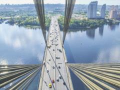 В Киеве для сообщения между левым и правым берегом открыли два моста
