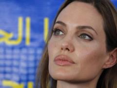 Angelina Jolie published a photo of Ukrainian children affected by the war