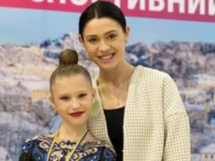 В Мариуполе от попадания вражеского снаряда в дом погибла юная украинская гимнастка