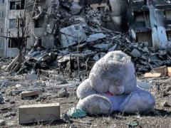 Российские оккупанты обстреляли очередь за гуманитаркой в Харькове: 6 человек погибли, 15 ранены