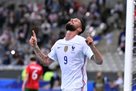 Giroud lost all of his goals to Henry s record