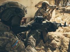 В Нагорном Карабахе введено военное положение из-за наступления Азербайджана