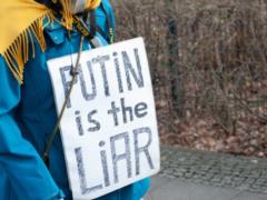 Госдума РФ хочет признать “соотечественникам” всех русскоговорящих