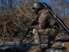 ВСУ держат оборону Мариуполя и мешают врагу продвигаться на других направлениях – Генштаб