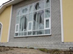 Обломки сбитой вражеской ракеты повредили дом экс-премьера Фокина в Киеве