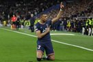 PSG give captaincy to Mbappe to extend his contract