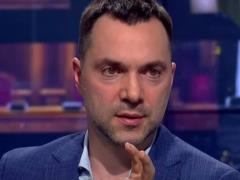 Войска РФ пошли в наступление от Изюма в сторону Славянска и Краматорска – Арестович