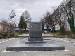 Monument to Pushkin dismantled in Ternopil