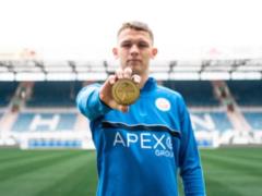 Almost a million hryvnias for the defenders of Ukraine: Shakhtar footballer sold the world champion medal