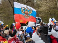 Ambassador of Ukraine in Berlin demands to ban the flag of the Russian Federation at demonstrations