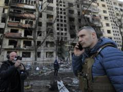 Мер Києва закликає мешканців поки не повертатися до міста