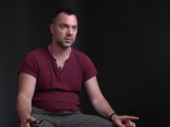 Арестович пояснив, чим затоплення крейсера «Москва» допоможе українській армії