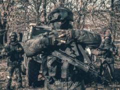 Російські загарбники готуються до боїв за Херсонську область