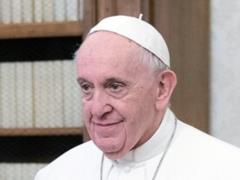 Pope Francis condemns war in Ukraine at Easter Mass