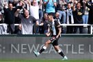 Premier League. Double Guimaraes brought Newcastle a victory over Leicester, West Gem vryatuvavsya at Burnley
