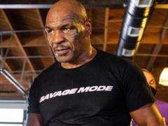 Mike Tyson beat up a drunk passenger on a plane for provocative behavior