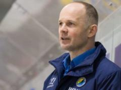 Ukrainian hockey legend is selling a unique jersey to help the Ukrainian Armed Forces