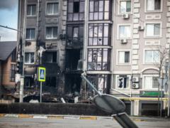 В Буче и Ирпене дали воду, но из-за отсутствия света она есть только на нижних этажах