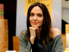 Angelina Jolie arrived in Lviv and talked to the migrants at the train station