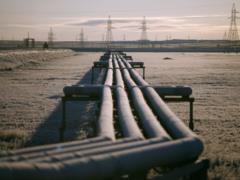 Экспорт  Газпромом  газа в апреле упал до минимума за три месяца, – Bloomberg
