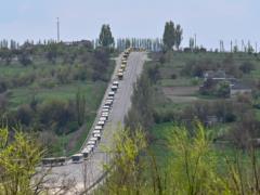 A convoy of buses with evacuees left Mariupol