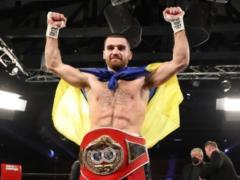 Champion s act: a famous boxer donated his belt to help Ukrainians