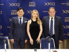 Зустрілася з прем єр-міністром та виступила на концерті: як пройшла потяги Тіни Кароль до Японії