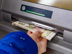 People in the de-occupied territories and in the zone of active hostilities will be able to receive additional payments