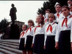 Back in the USSR - Russia plans to legislate an analogue of the pioneers