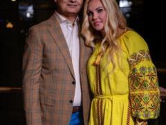 Kamaliya s husband purchased two fighter jets for the Ukrainian army