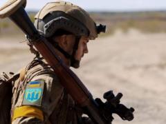 The invaders are trying to break through our defenses and reach the borders of the Luhansk region, - the General Staff