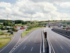 In order to save fuel, the EU proposes to set speed limits on autobahns