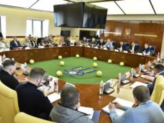 Без двох клубів та зі спеціальним регламентом: в УПЛ вирішили не скасовувати новий сезон