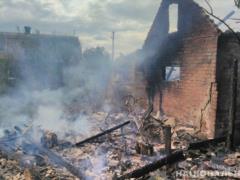 Обстріли касетними боєприпасами та підрив мостів – огляд ситуації на фронті від ОК  
