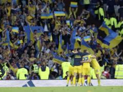  Мы воюем все, каждый на своем фронте : Зеленский поблагодарил сборную Украины за важную победу