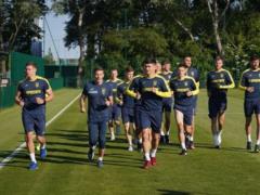Збірна України прибула до Кардіффу та провела перше тренування