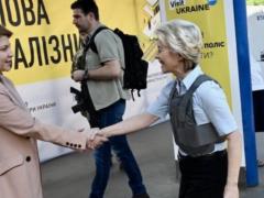 Глава Єврокомісії обговорює у Києві заявку України на вступ до ЄС
