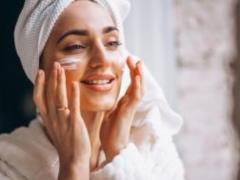 Named 5 skin care mistakes that can cause wrinkles