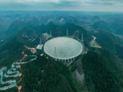 China says it may have detected a signal from an alien civilization - Bloomberg