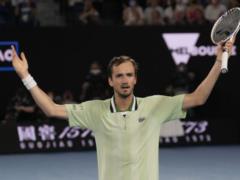He scolded the coach: the Russian tennis player threw a tantrum during the final of the tournament in Germany
