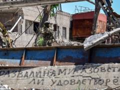 Двое оккупантов подорвались на мине в Мариуполе — Андрющенко