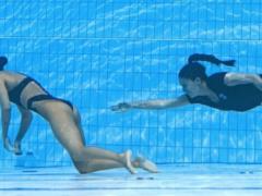 American synchronized swimmer fainted underwater while performing at the World Championships