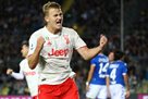 Juventus want to continue the contract with De Light