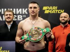 Invincible Ukrainian boxer sold the championship belt for orphans whose mother was killed by Russian invaders
