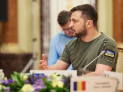 Зеленський звільнив та призначив послів України у кількох країнах